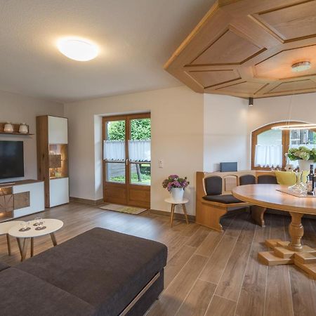 Ferienwohnungen Alpentraum - Wiesenglück Oberstdorf Exterior foto